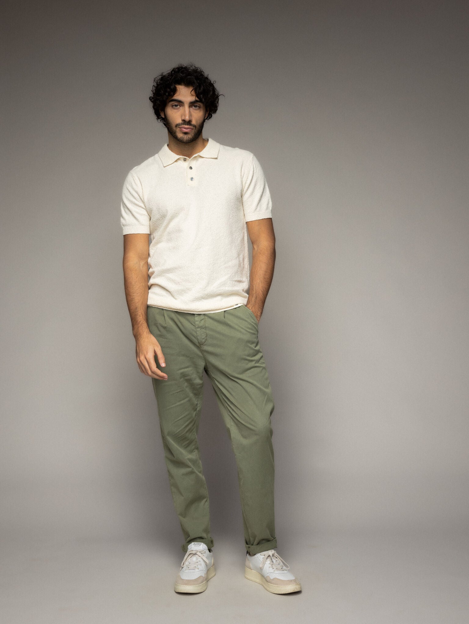 Modelshot / Ecru / Detail